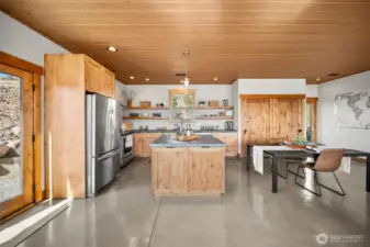 Kitchen/dining area