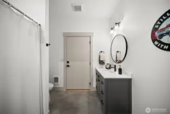 3/4 bath in shop