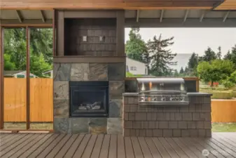 Gas fireplace, wired for TV, and built-in BBQ.