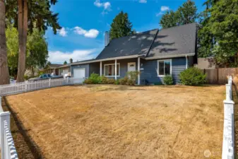 Fully fenced large front yard