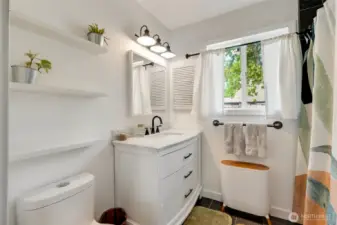 Main floor full bath