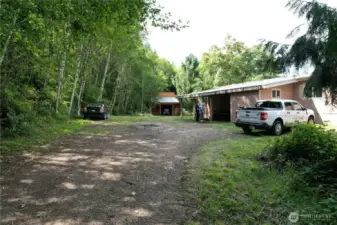 Entrance with loads of parking