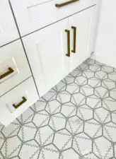 Detail - Primary Bathroom