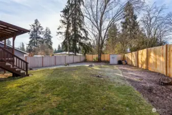 Large flat fully fenced back yard