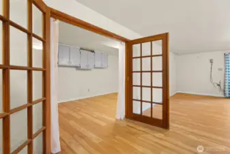 Huge bonus room