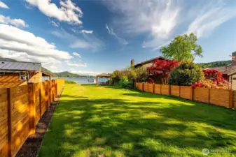 The community beach is a short walk away and has a large grassy area that is perfect for croquet.