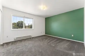 Third bedroom, or "the green room".
