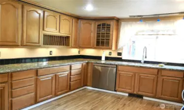 Maple Cabinets and Granite Counter