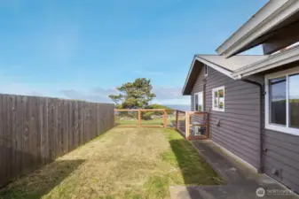 Fenced dog run area!