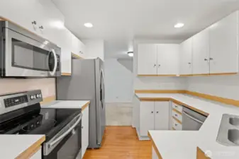 Light-filled kitchen with a fresh aesthetic and functional layout