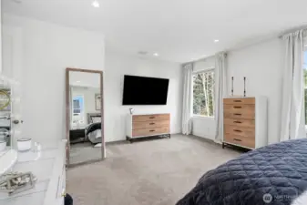 Primary bedroom suite-Upper