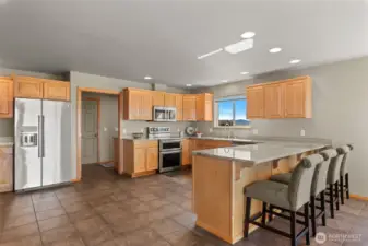 Peninsula Bar eating