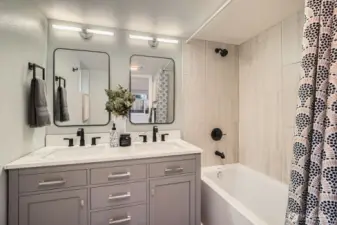 Lower Full bath #1