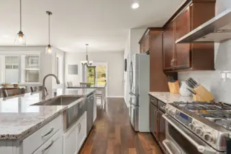 Double oven and stainless steel appliances