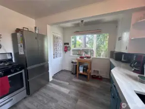 New refrigerator and gas stove!
