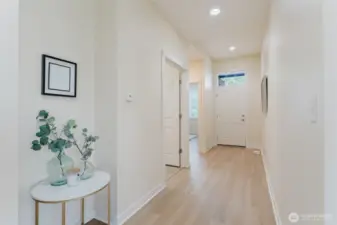 This charming, recessed nook offers the perfect spot to add a personal touch—whether it’s a cozy table for keys and mail, a statement plant, or a favorite piece of decor. A simple space that makes a stylish impression.