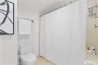 Bathroom 02