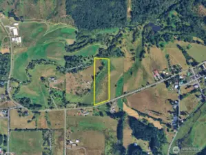 Overhead view with approximate boundaries in yellow.