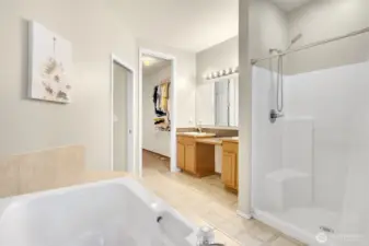 Spa-Inspired Five-Piece Bathroom