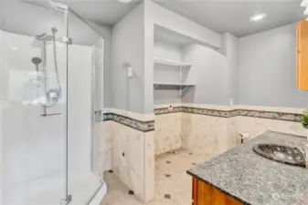 Downstairs bathroom/Laundry room