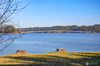 Viewa Harstine Bridge