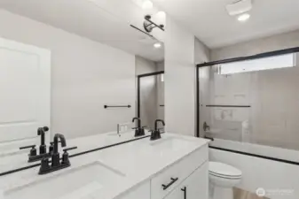 Disclaimer Secondary photos of same floor plan on different lot in different community: Photos are from another Luna, finishes, upgrades, and features may vary.