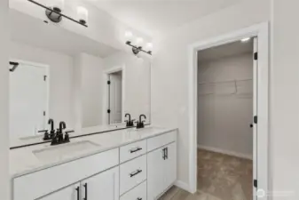 Disclaimer Secondary photos of same floor plan on different lot in different community: Photos are from another Luna, finishes, upgrades, and features may vary.