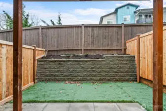 Photographs are for illustrative purposes only. Features, finishes, interior/exterior colors, landscaping and floorplan shown may vary from actual homes built