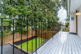 Deck unit 4
