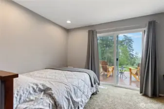 Second bedroom