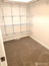 Walk in closet