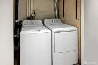 Newer washer and dryer stay!