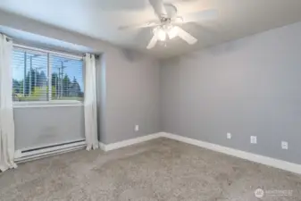 Second bedroom.