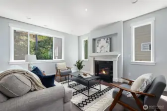 Gas fireplace with lots of daylight