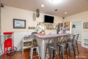 Entertainment bar.