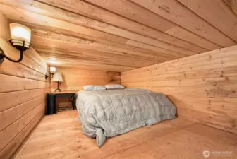 Loft Bedroom with Queen Bed
