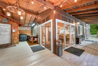 Dual Sliding Doors