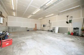 Detached Garage shop!