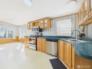 Tons of cabinetry in kitchen