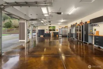 Attached cottage suite