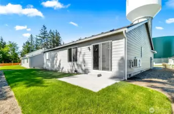 Photographs are for illustrative purposes only. Features, finishes, interior/exterior colors, landscaping and floorplan shown may vary from actual homes built.