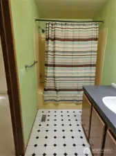 Garden tub