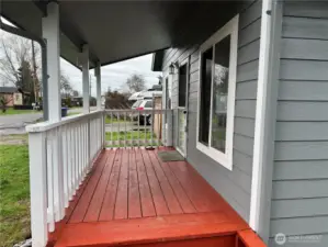 Covered front Porch