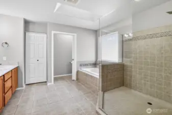 Primary Suite Soaking Tub & Step-In Shower