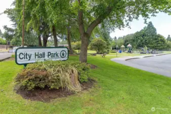 Adjacent (Right Behind Home) City Hall Park has Natural Grass Athletic Fields, Basketball Courts, Walking Trails. Perfect for sports, activities or some fetch w/ the Dog!