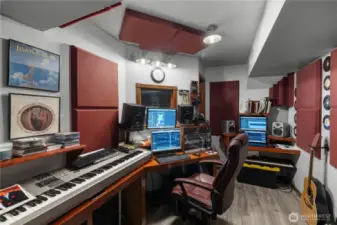 Recording studio w/sound booth