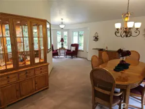 Entry to Vaulted Great Room!