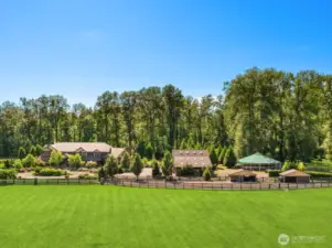 Home, Detached Garage, Animal Sheds, Round Pen