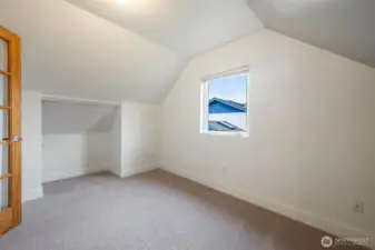 The office (?) area upstairs.