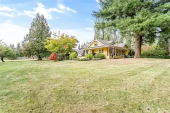 Beautiful yard surrounding home